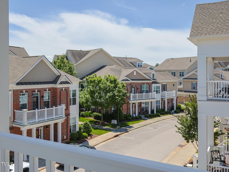 10529 Sablewood Dr, Raleigh, NC 27617