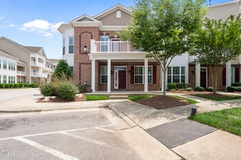 10529 Sablewood Dr, Raleigh, NC 27617