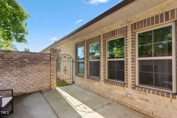 1053 Beechcraft Dr #124, Mebane, NC 27302