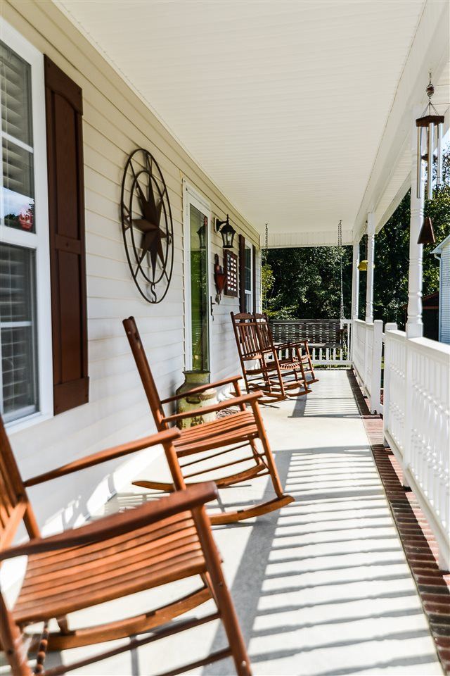 1053 Blue River Farm Dr, Raleigh, NC 27603