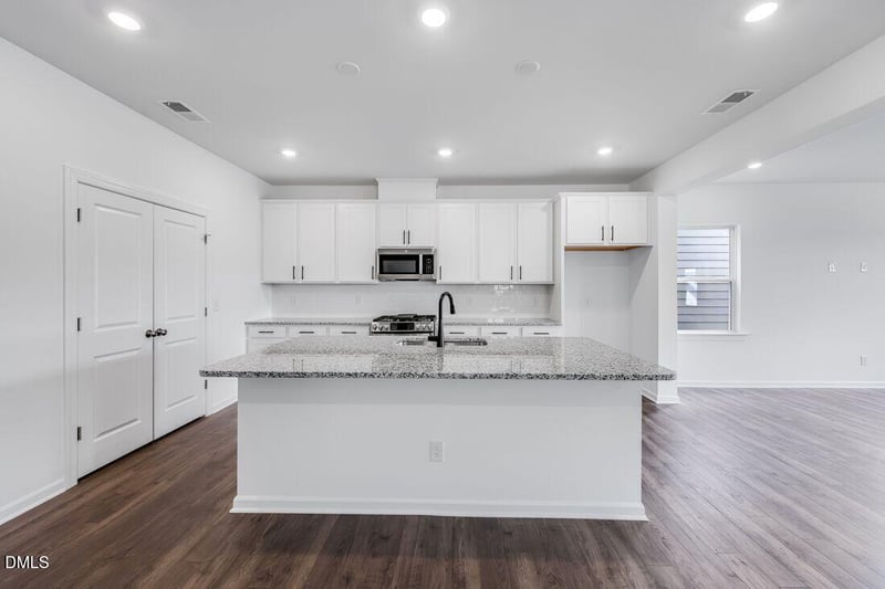 1053 Hardin Hill Ln, Knightdale, NC 27545