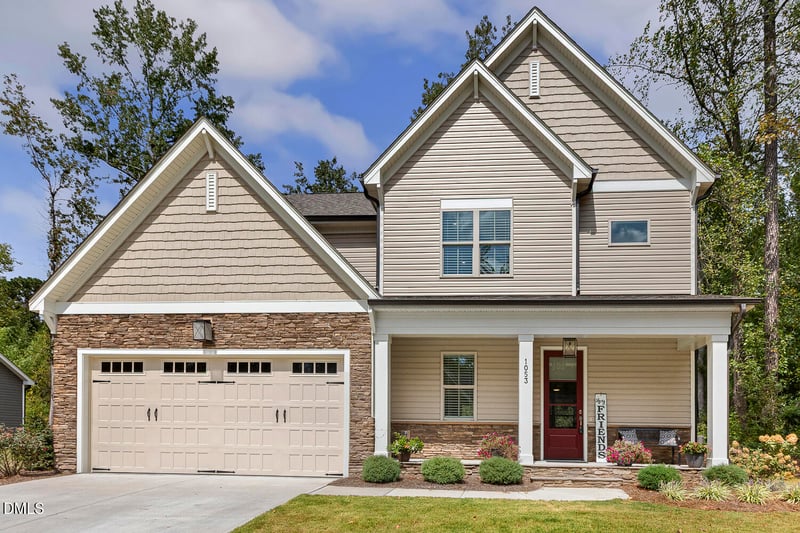 1053 Lukestone Dr, Fuquay Varina, NC 27526