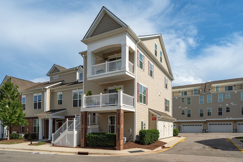 10530 Sablewood Dr #101, Raleigh, NC 27617