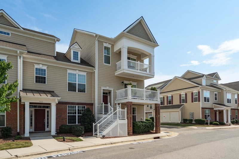 10530 Sablewood Dr #101, Raleigh, NC 27617