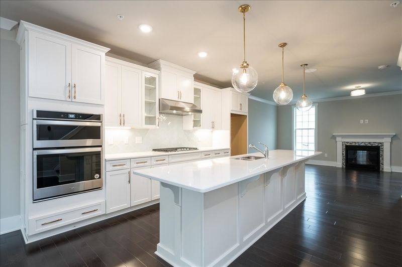 10530 Sablewood Dr #114, Raleigh, NC 27617
