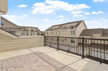 10530 Sablewood Dr #215, Raleigh, NC 27617