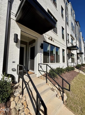 10533 Pleasant Branch Dr #101, Raleigh, NC 27614