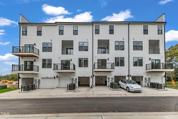10535 Pleasant Branch Dr, Raleigh, NC 27614