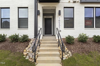 10537 Pleasant Branch Dr #201, Raleigh, NC 27614