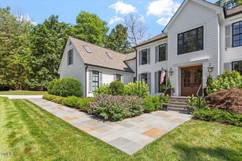 1054 Canterbury Ln, Chapel Hill, NC 27517