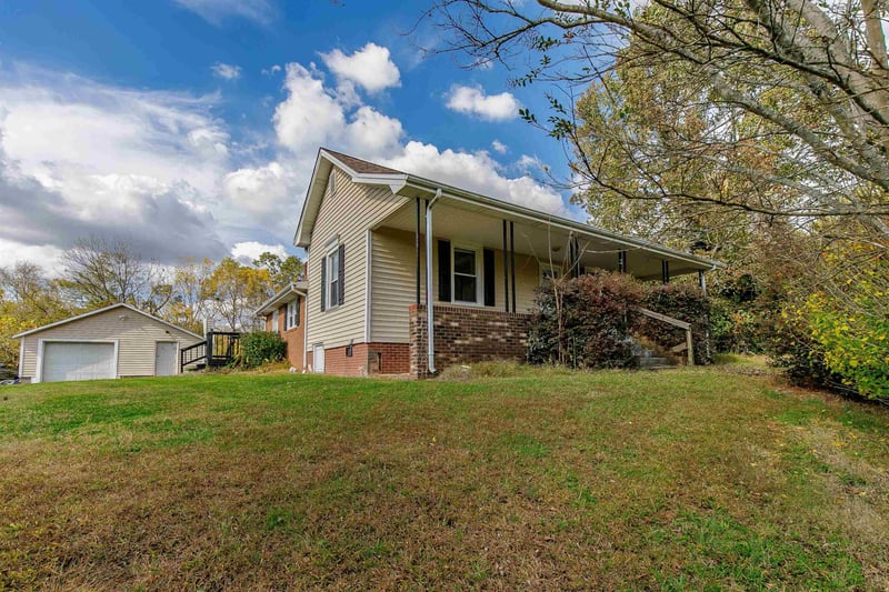 1054 George Bason Rd, Graham, NC 27253