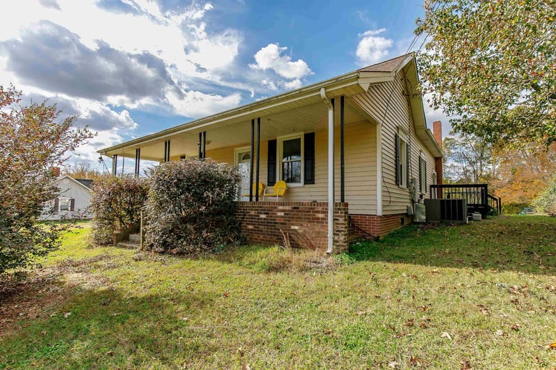 1054 George Bason Rd, Graham, NC 27253