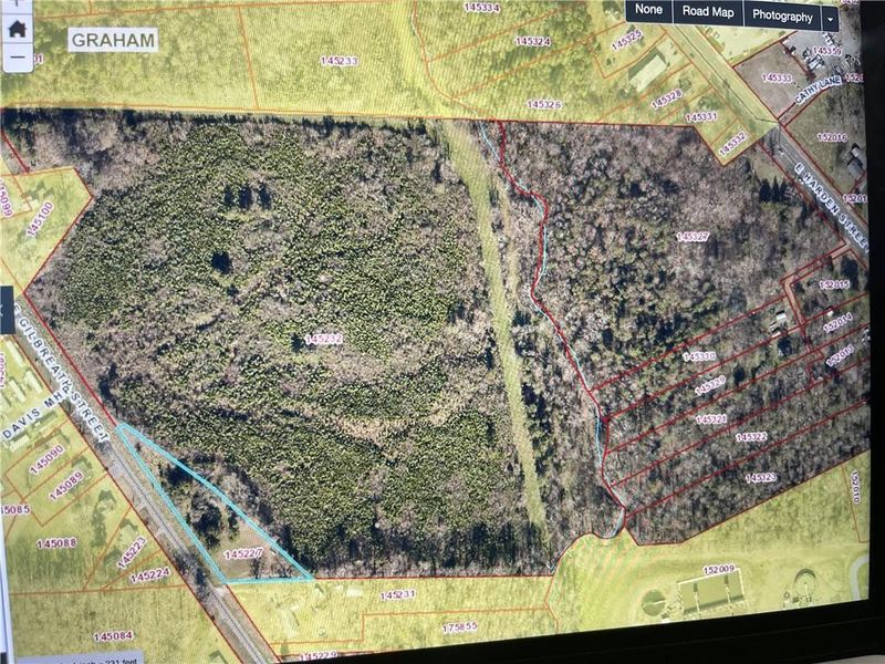 1054 Gilbreath St, Graham, NC 27253