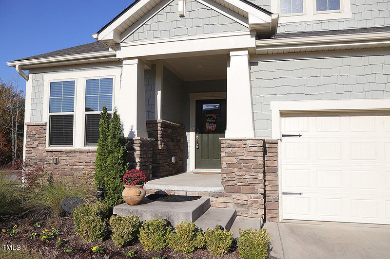 1054 Steinbeck Dr, Durham, NC 27703
