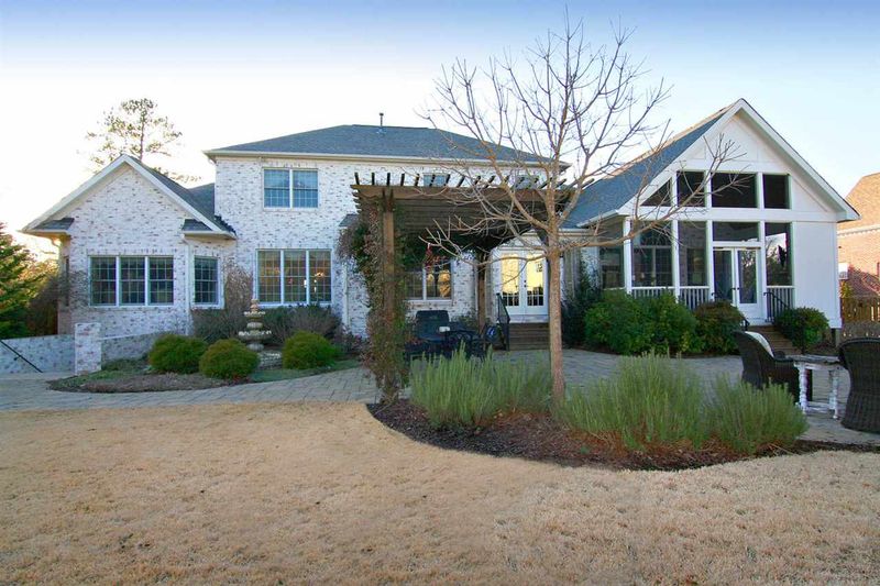 10542 Arnold Palmer Dr, Raleigh, NC 27617