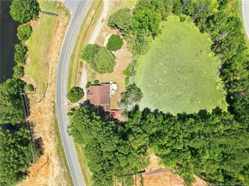 1055 Irongate Dr, Apex, NC 27502