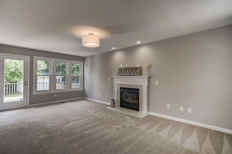 1055 E Justin Dr, Garner, NC 27529