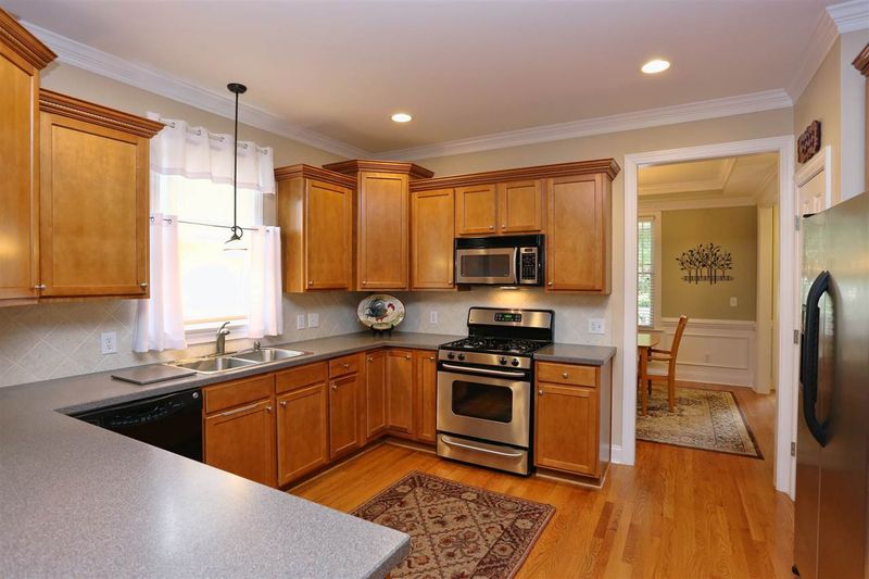 10550 Evergreen Spring Pl, Raleigh, NC 27614