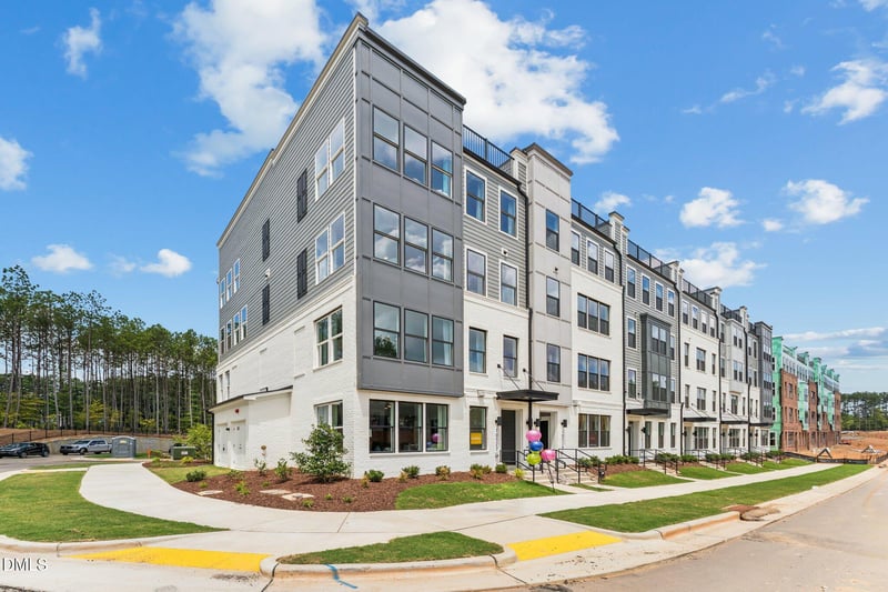 10552 Bailey Branch Dr #101, Raleigh, NC 27614