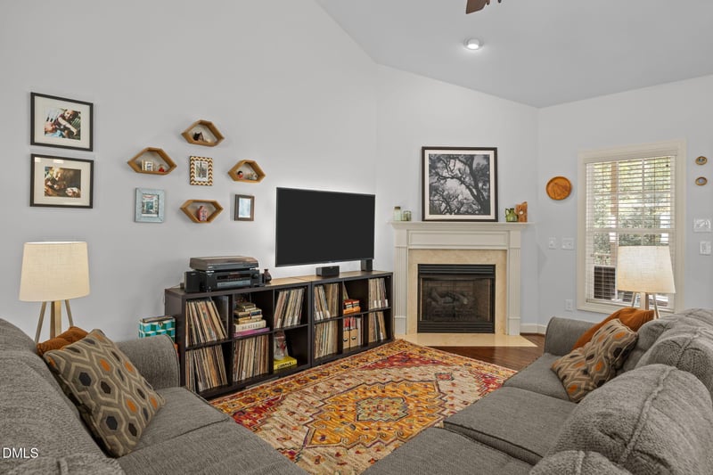 1056 Lukestone Dr, Fuquay Varina, NC 27526