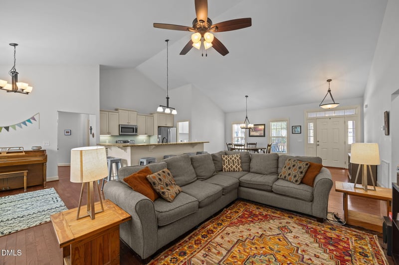 1056 Lukestone Dr, Fuquay Varina, NC 27526