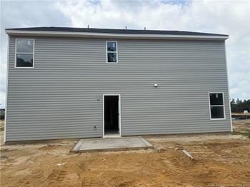 1056 Sapphire Stone Ln, Hope Mills, NC 28348
