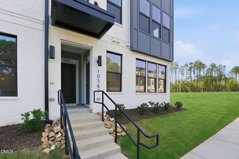 10567 Pleasant Branch Dr #101, Raleigh, NC 27614