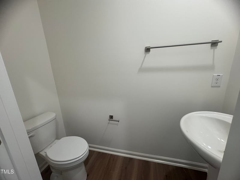 10568 Brookside Reserve Rd, Raleigh, NC 27614
