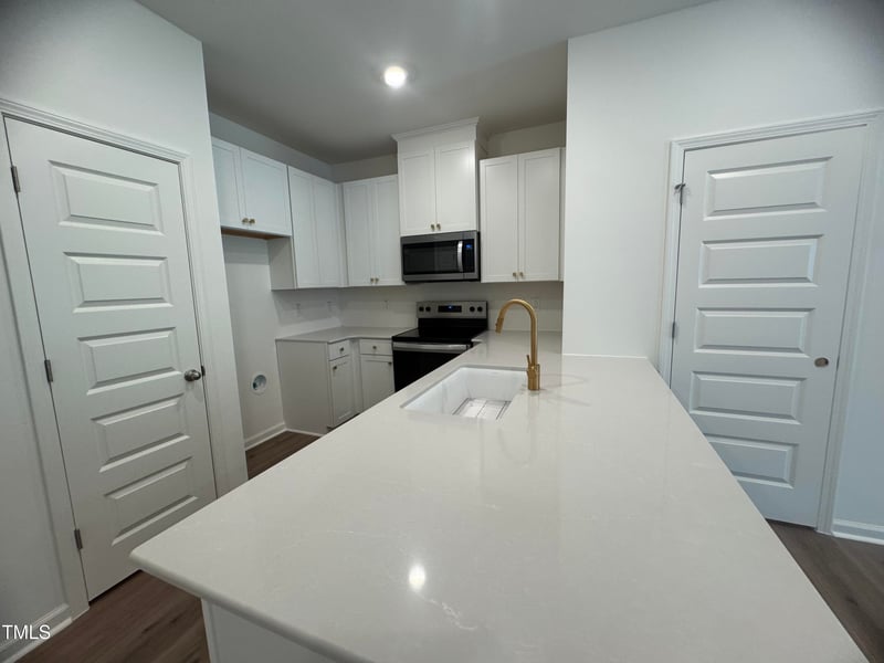10568 Brookside Reserve Rd, Raleigh, NC 27614