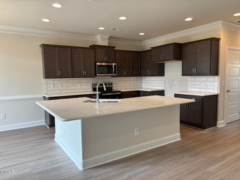 1057 Beechcraft Dr #126, Mebane, NC 27302