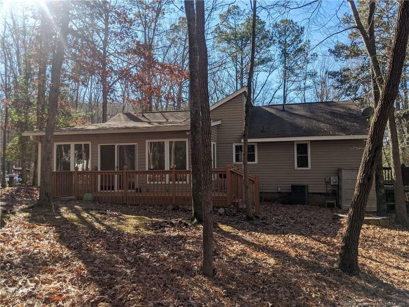 1057 Windrace Trl, Sanford, NC 27332