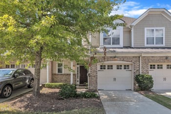 1058 Kingston Grove Dr, Cary, NC 27519