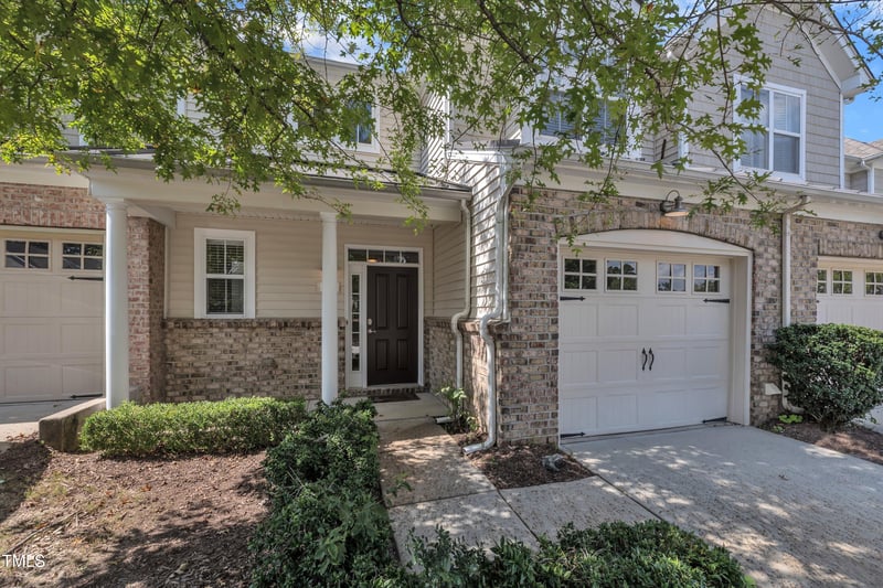 1058 Kingston Grove Dr, Cary, NC 27519