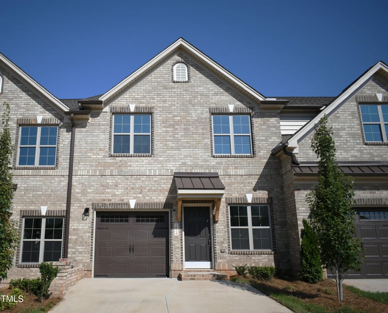 1059 Beechcraft Dr, Mebane, NC 27302