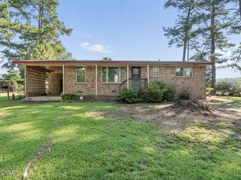 1059 Hollybrook Rd, Wendell, NC 27591