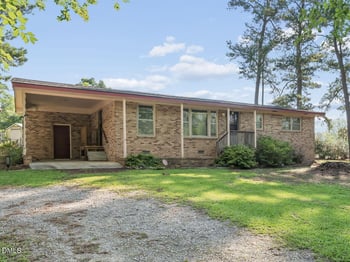 1059 Hollybrook Rd, Wendell, NC 27591
