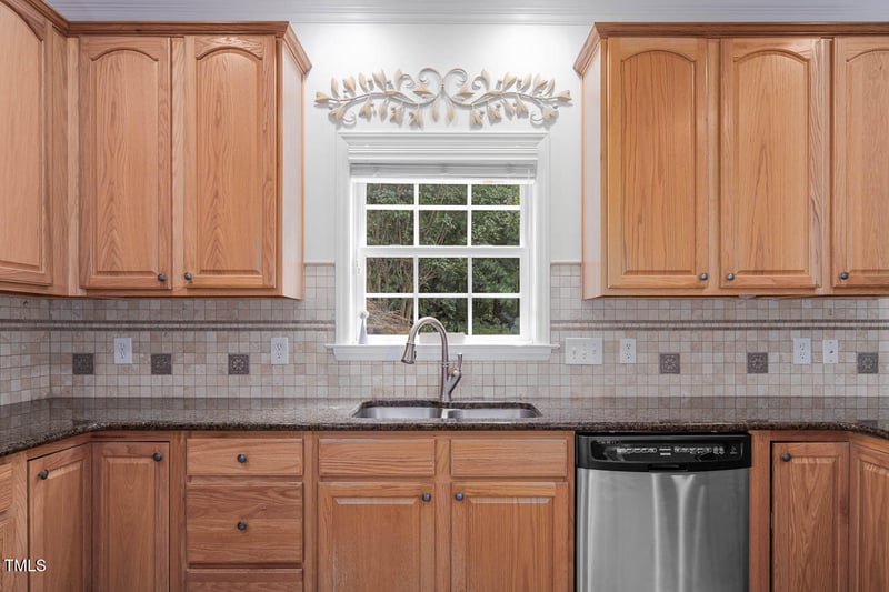 1059 Torrence Dr, Apex, NC 27502