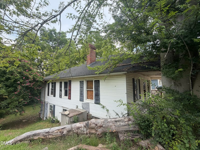 106 17th St, Erwin, NC 28339