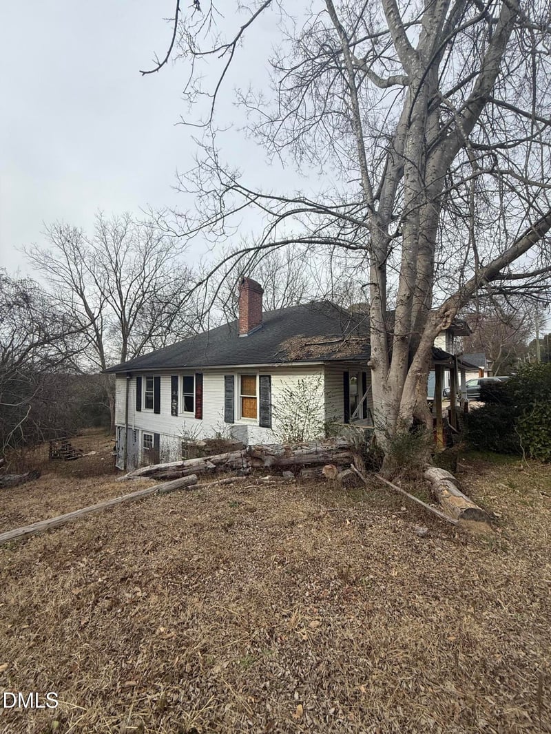 106 17th St, Erwin, NC 28339