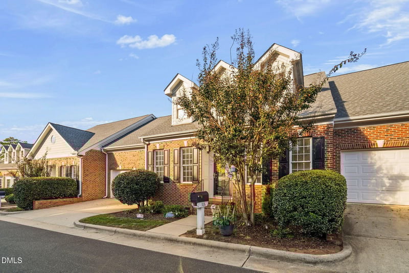 106 Alden Village Ct, Cary, NC 27519