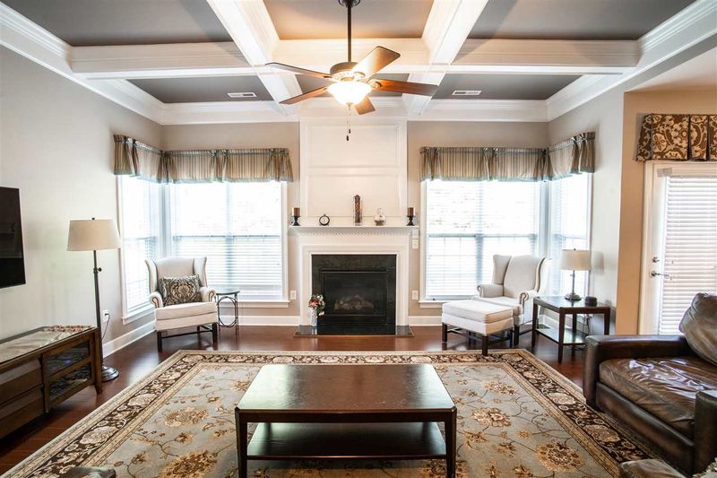 106 Alliance Cir, Cary, NC 27519