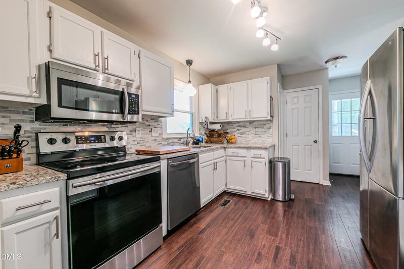 106 Amberhill Ct, Garner, NC 27529