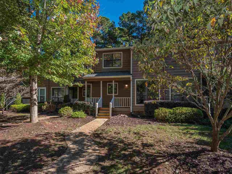 106 Applecross Dr, Cary, NC 27511