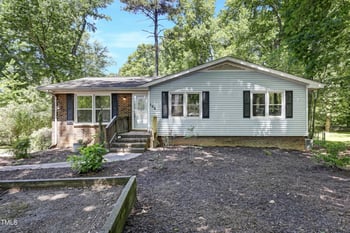 106 Argyle Ct, Garner, NC 27529