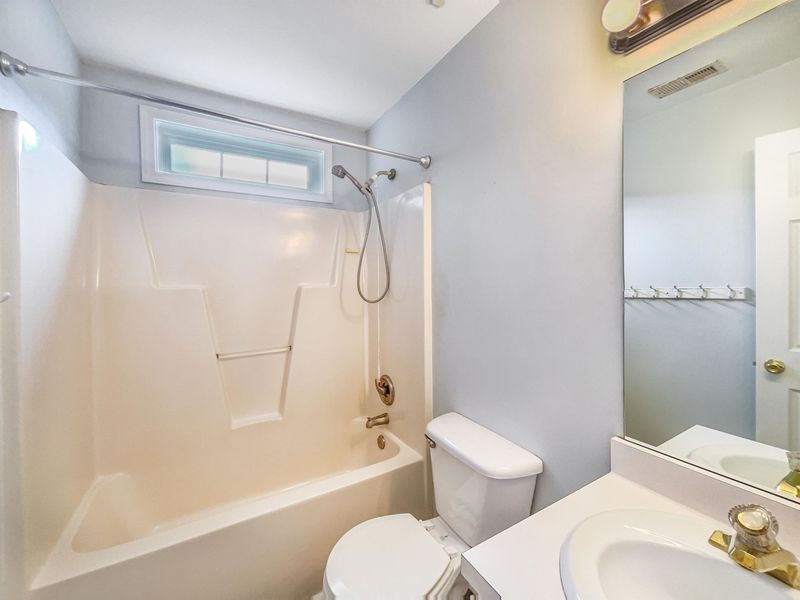 106 Ashton Ct, Clayton, NC 27527