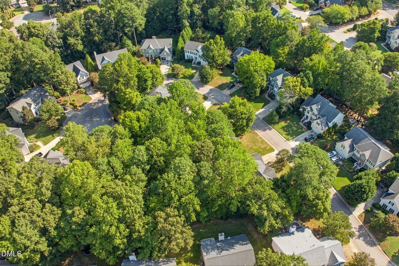 106 Ashwyn Ct, Cary, NC 27518
