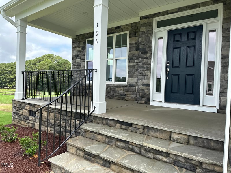 106 Ausban Rdg Ln #002, Four Oaks, NC 27524