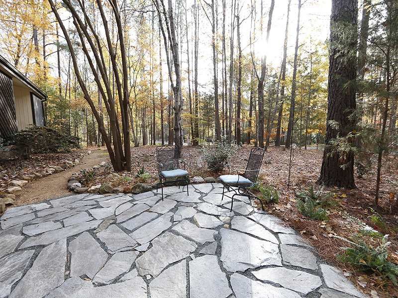 106 Autumn Ln, Chapel Hill, NC 27516