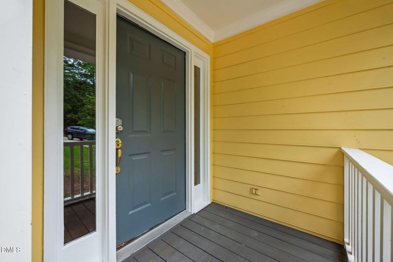 106 Barcelona Ct, Cary, NC 27513