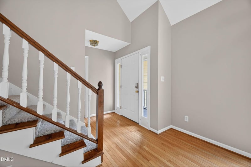 106 Barcelona Ct, Cary, NC 27513